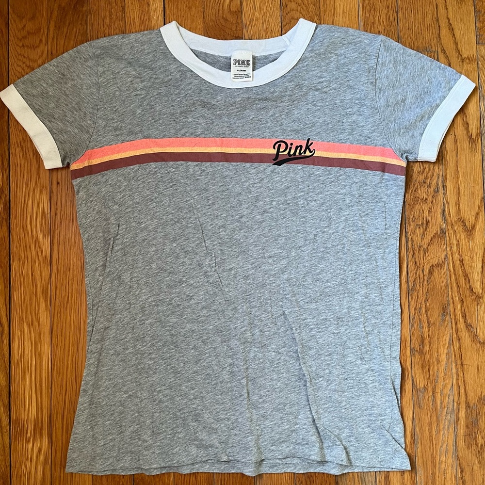 Pink short sleeve gray T-shirt